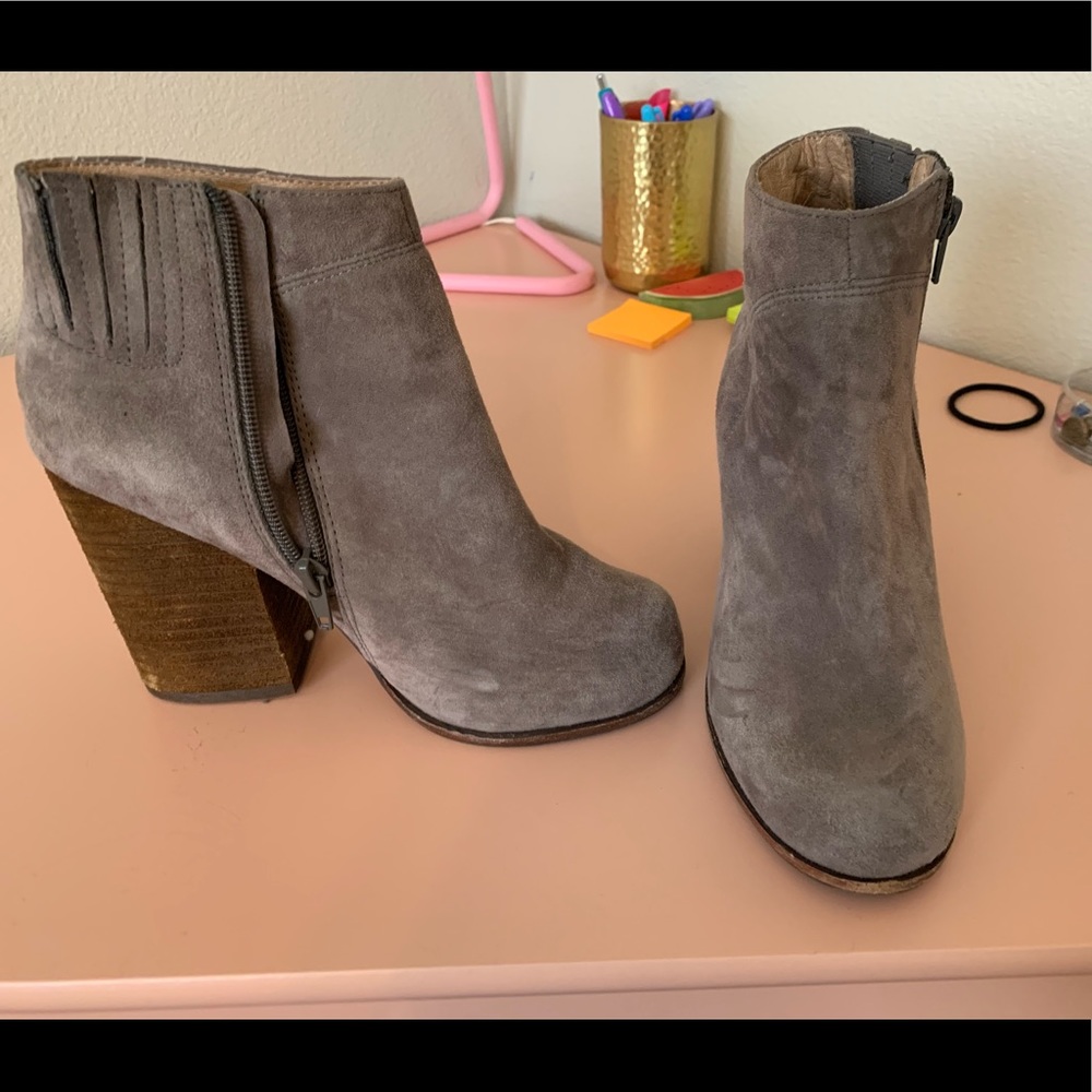 Jeffrey Campbell gray booties